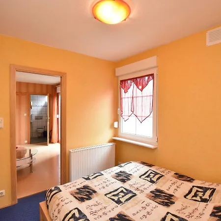 Cozy Holiday With Fenced Garden Near Sea In * Pepelow