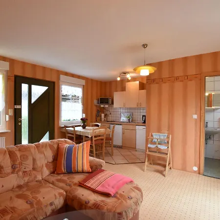 Cozy Holiday With Fenced Garden Near Sea In * Pepelow