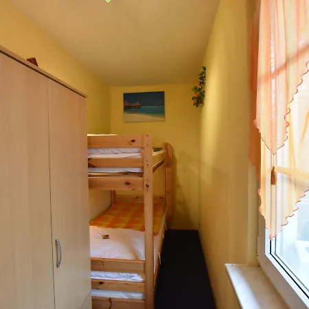 Cozy Holiday With Fenced Garden Near Sea In * Pepelow